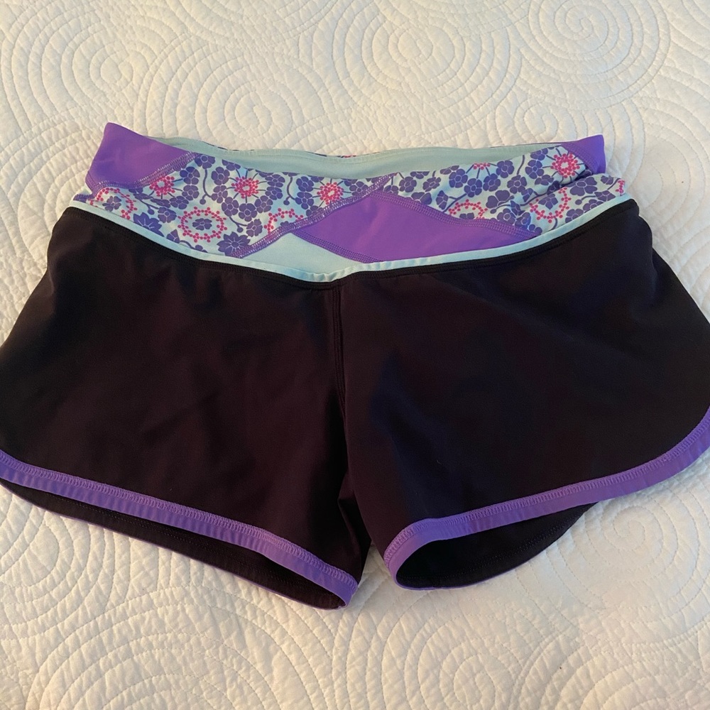 Only worn twice!! Lulu shorts. Size 4.